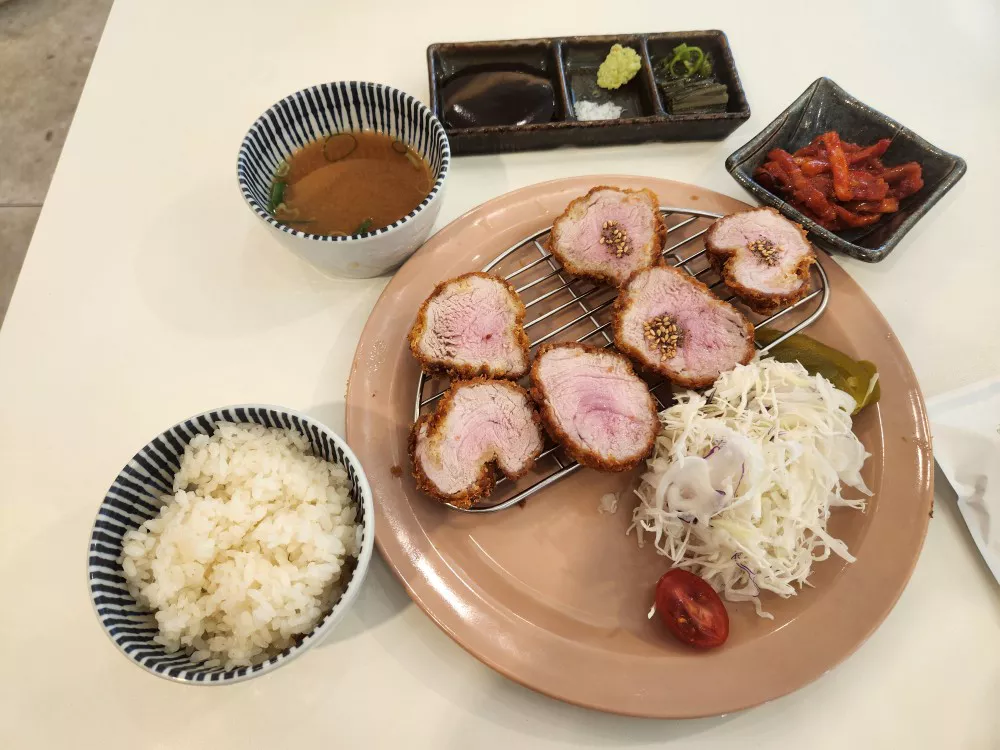 히레카츠