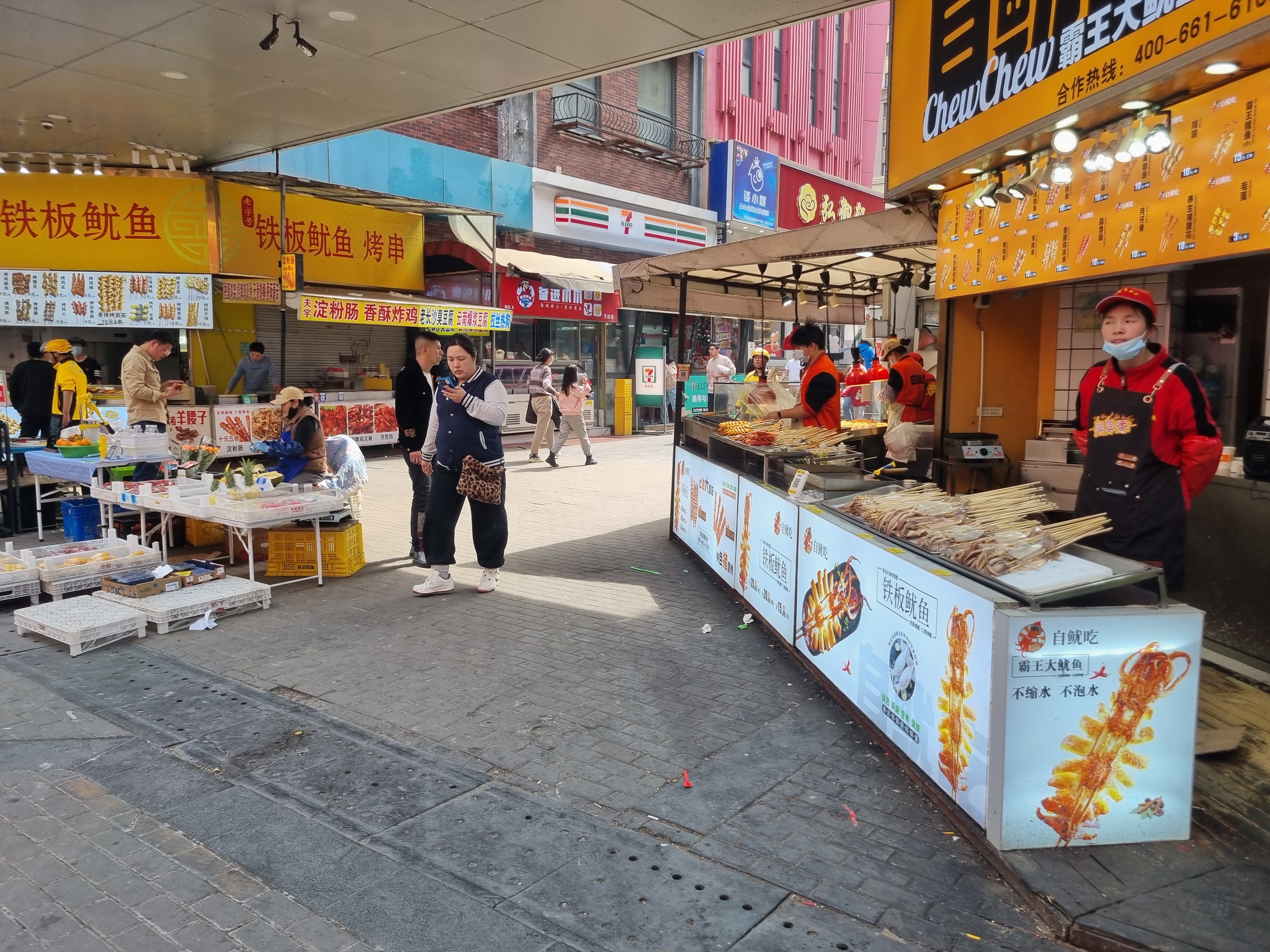 중국_백화점구경_완다백화점_万达广场 야외 먹거리 골목