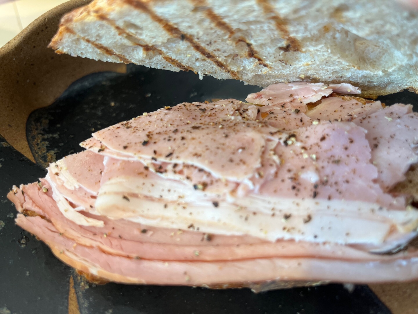 마늘 세끼가 맛있게 먹은 잠봉뵈르