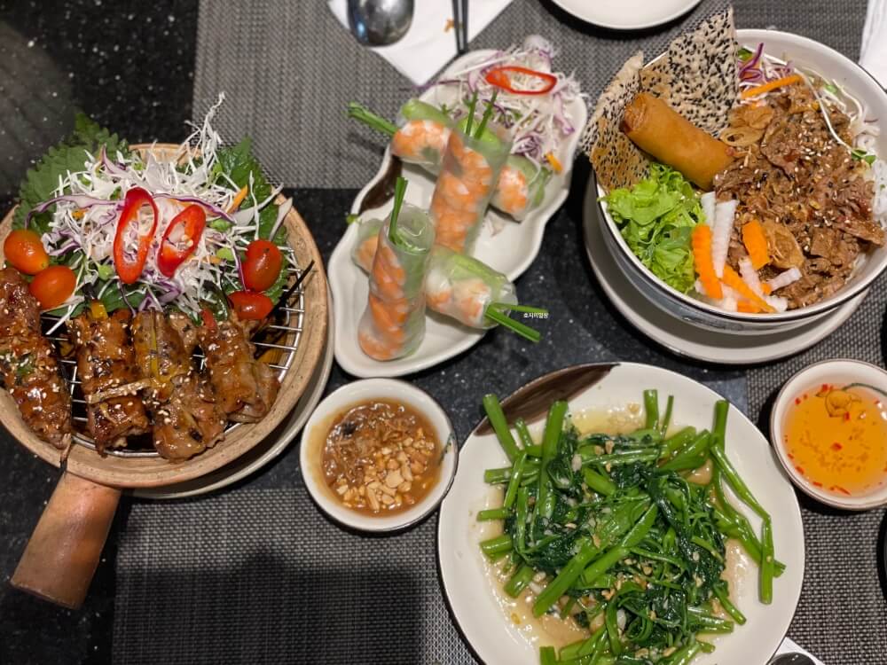 나트랑 베트남 가정식 맛집 마담프엉 - 주문한 음식