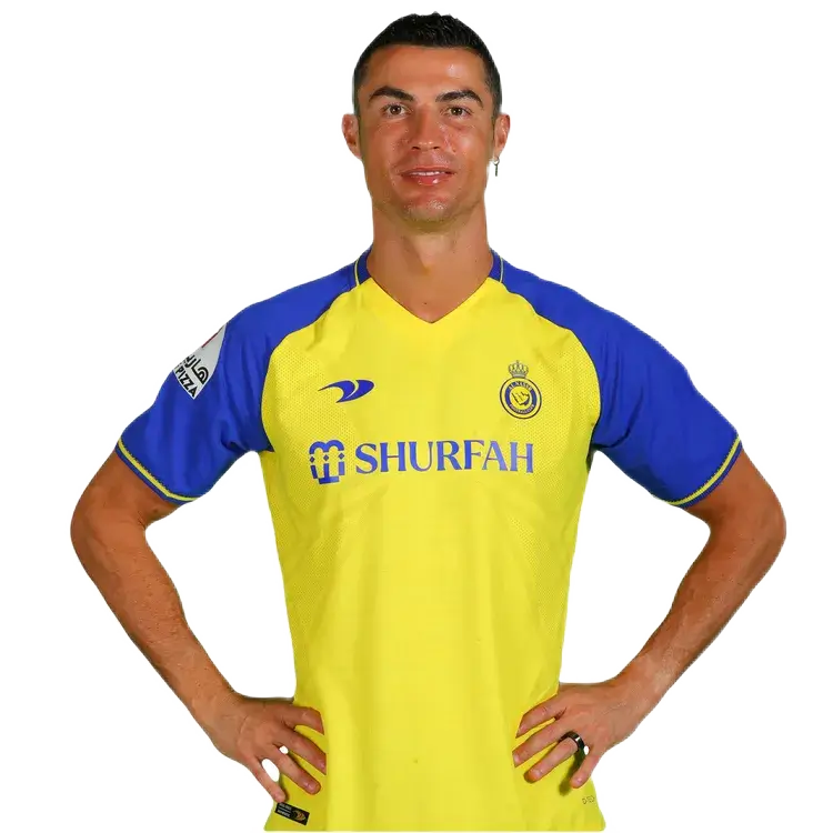 크리스티아누 호날두 선수가 노란색과 파란색이 섞인 알 나스르 FC 유니폼을 입고 허리에 양 손을 대고 있다.