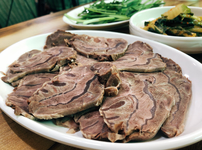 팔송황기더덕막국수 이미지