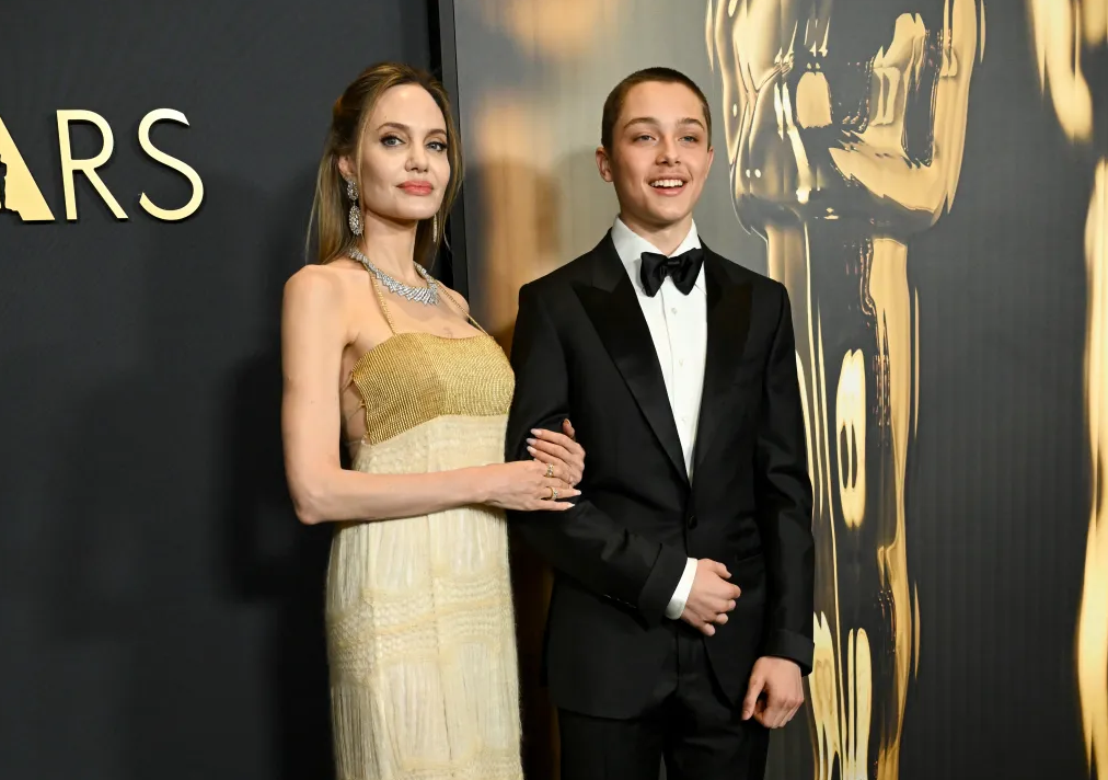 안젤리나 졸리 막내 아들 녹스