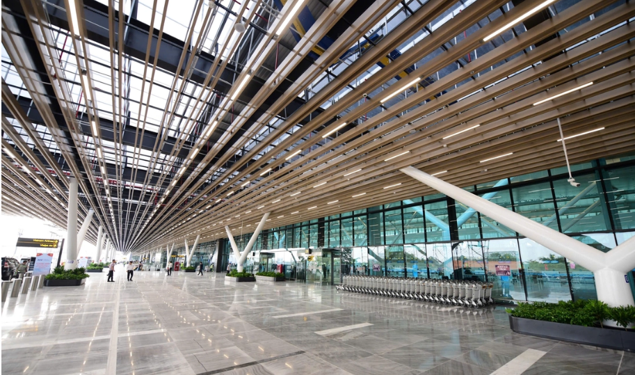 img src="베트남_호치민공항_T3터미널_운항.jpg"alt"베트남 호치민 공항 T3 터미널 운항 시작"