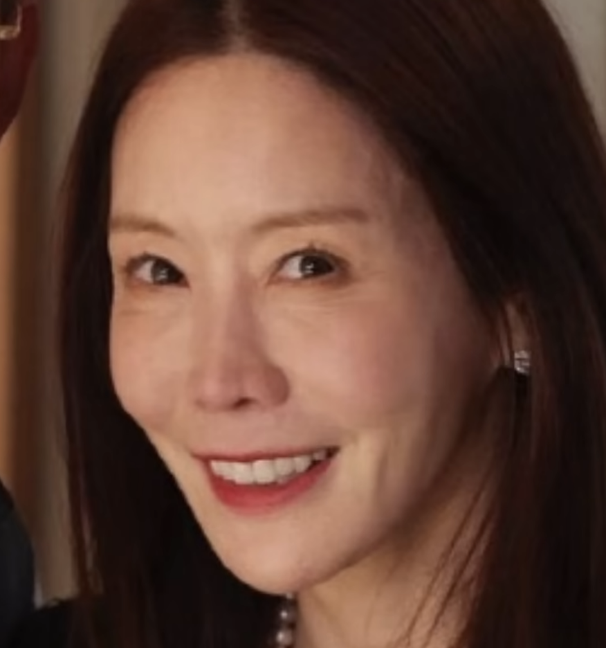 “성형이 이렇게 무섭네요..” 우리가 알던 얼굴이 아니라는 연예인 TOP4