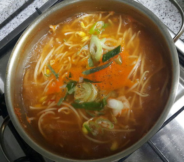  콩나물국(feat. 김치국물) 초간단 아침국