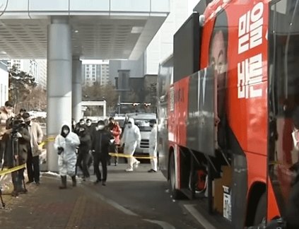  안철수 유세버스 불법개조!?