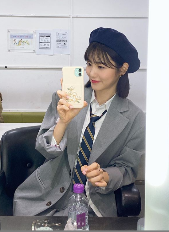  몽베스트 생수 모델 신예은 인스타그램과 나이 키
