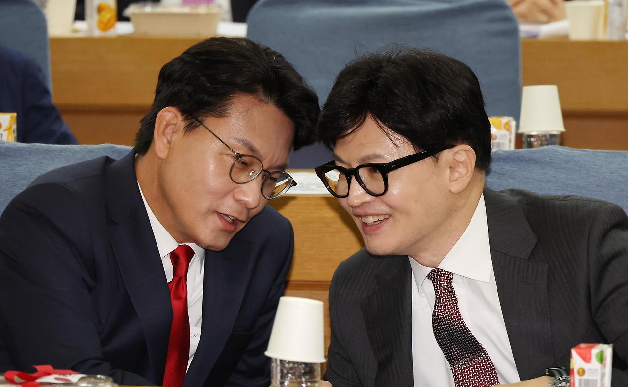 윤상현 의원 프로필, 나이, 고향, 푸르밀, 부인, 전두환 사위 발언 윤상현 의원 프로필, 나이, 고향, 푸르밀, 부인, 전두환 사위 발언