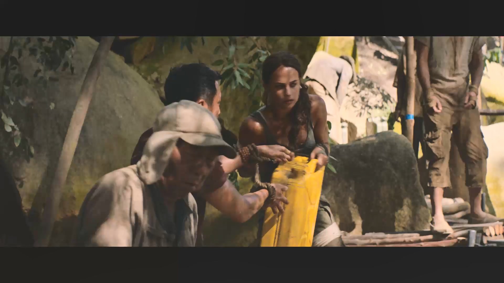 툼레이더 Tomb Raider,2018p.KORSUB.WEBRip.H264.AAC.mp4_20240511_154108.457.jpg