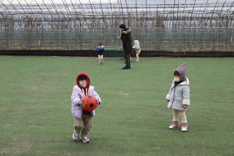 정현딸기농장, 25