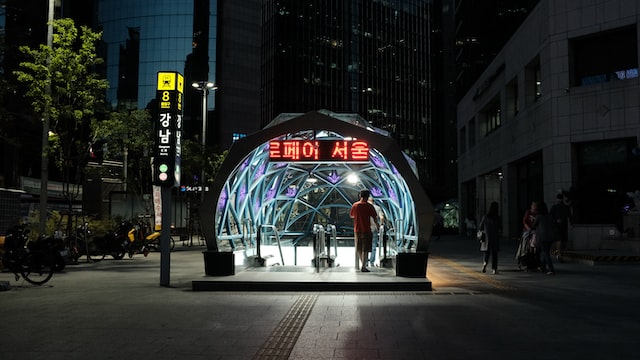서울시-지하철-2호선-강남역-입구-사진