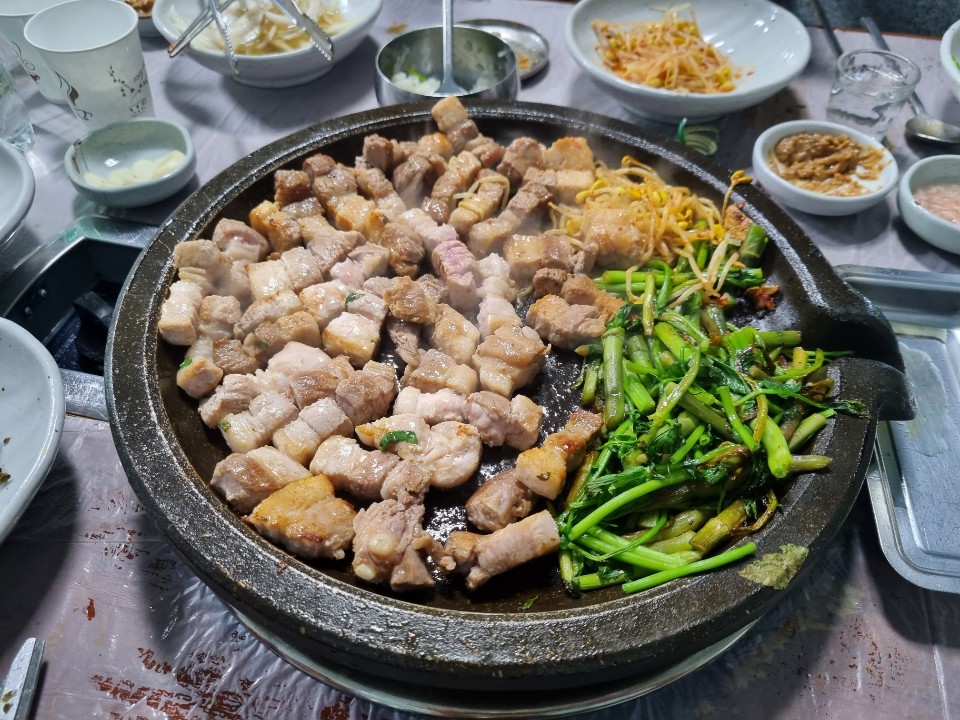  안동 남이할매황토집-미나리 삼겹살 맛집!