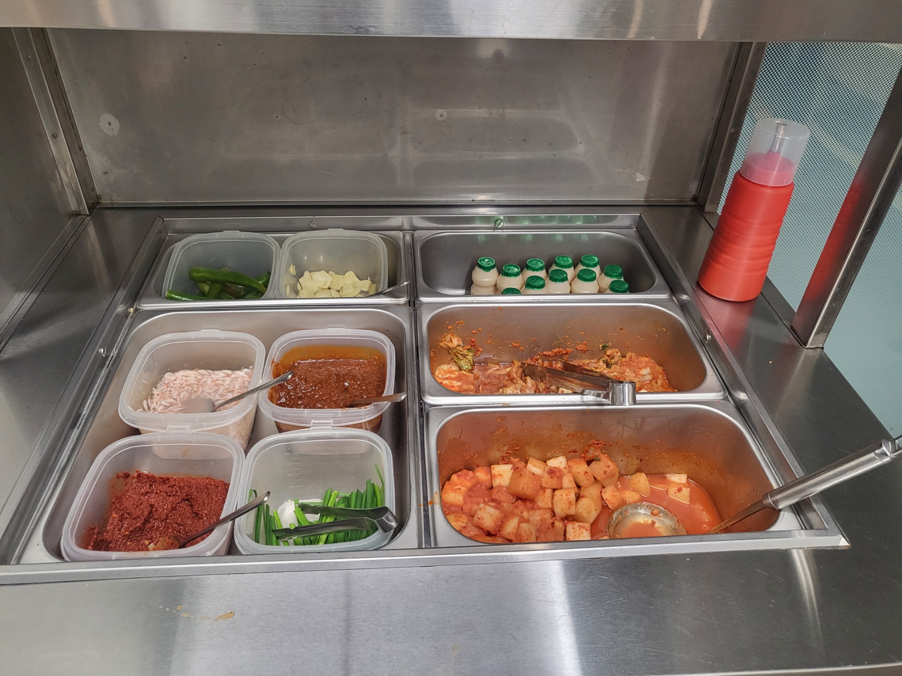 충주 찐 맛집 현지인 추천 얼큰한 국밥 사골육수 전골집 충주 전골맛집 충주곱창전골 맛집 이벤트 착한국밥 라면사리 깍두기