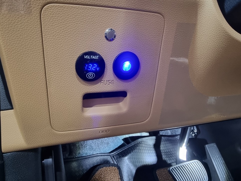 카니발 GSP 인산철 배터리 총 2대■■방전 걱정 없이 사용할 수 있는 3~4세대 6