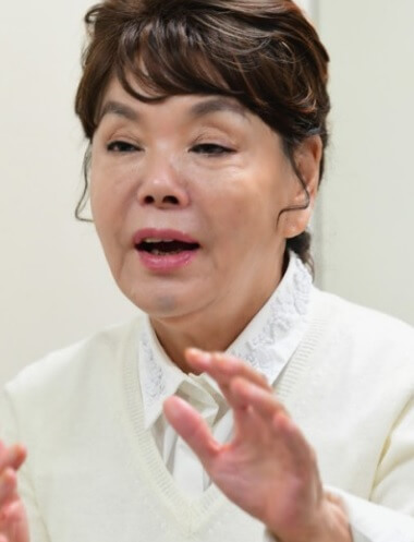 배우-김수미