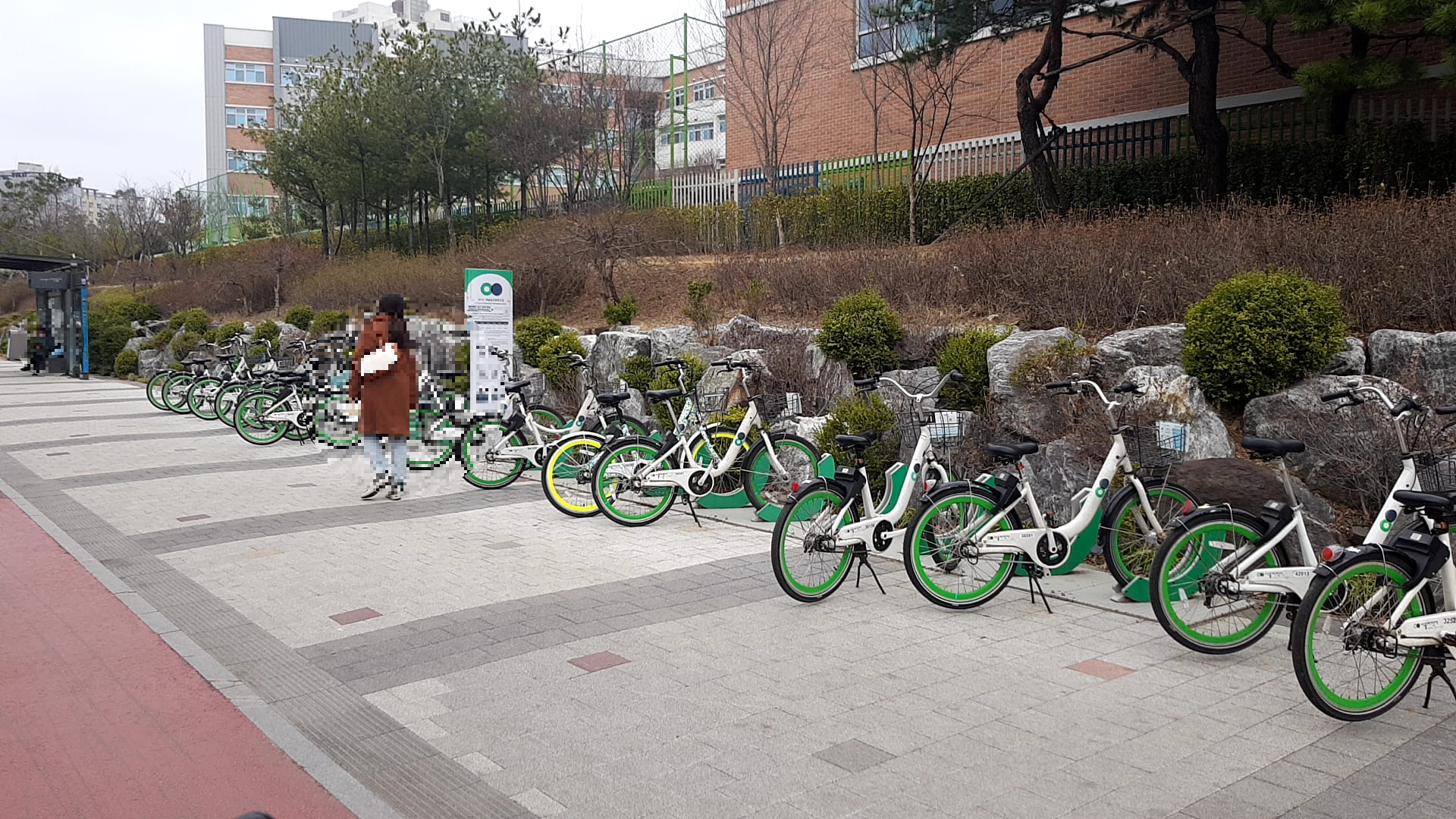 천왕시 연지2 앞 따릉이대여소