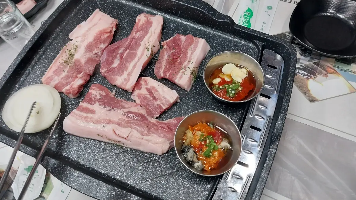 포천오겹살집-전격회관-오겹살-구이