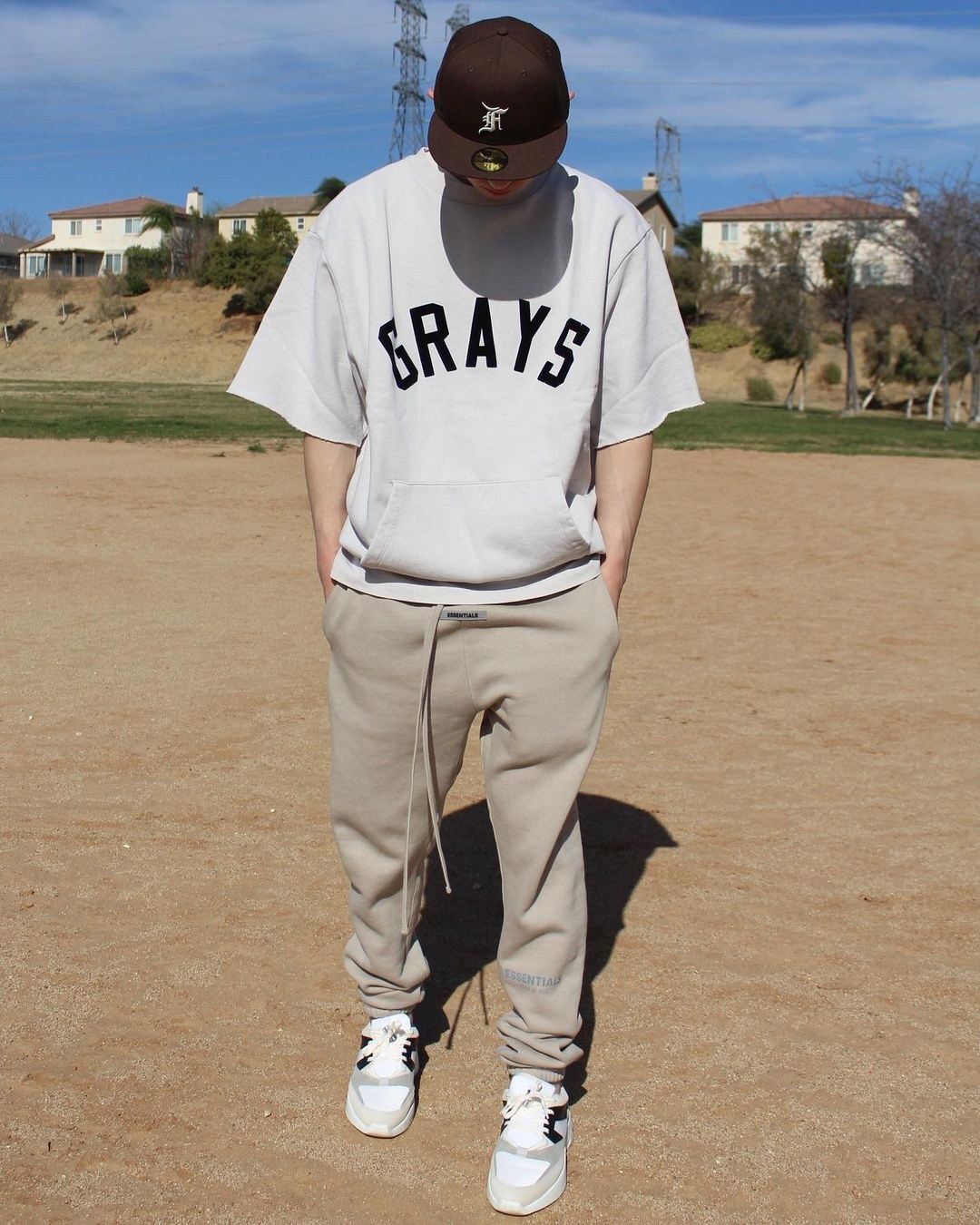  [FEAR OF GOD] 피어오브갓 GRAYS 반팔 티셔츠 (2 COLOR)