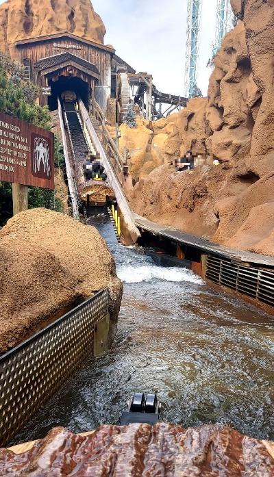 Timber Mountain Log Ride