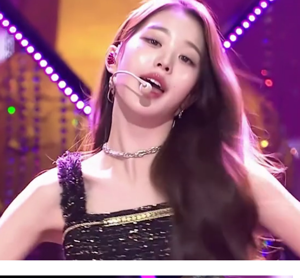  아이브 장원영 청룡영화제 무대움짤 mp4