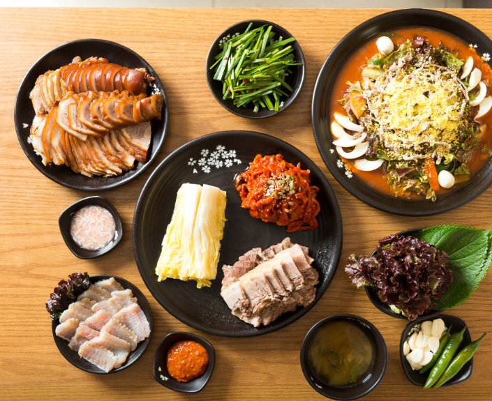 흥부보쌈 대표 메뉴 