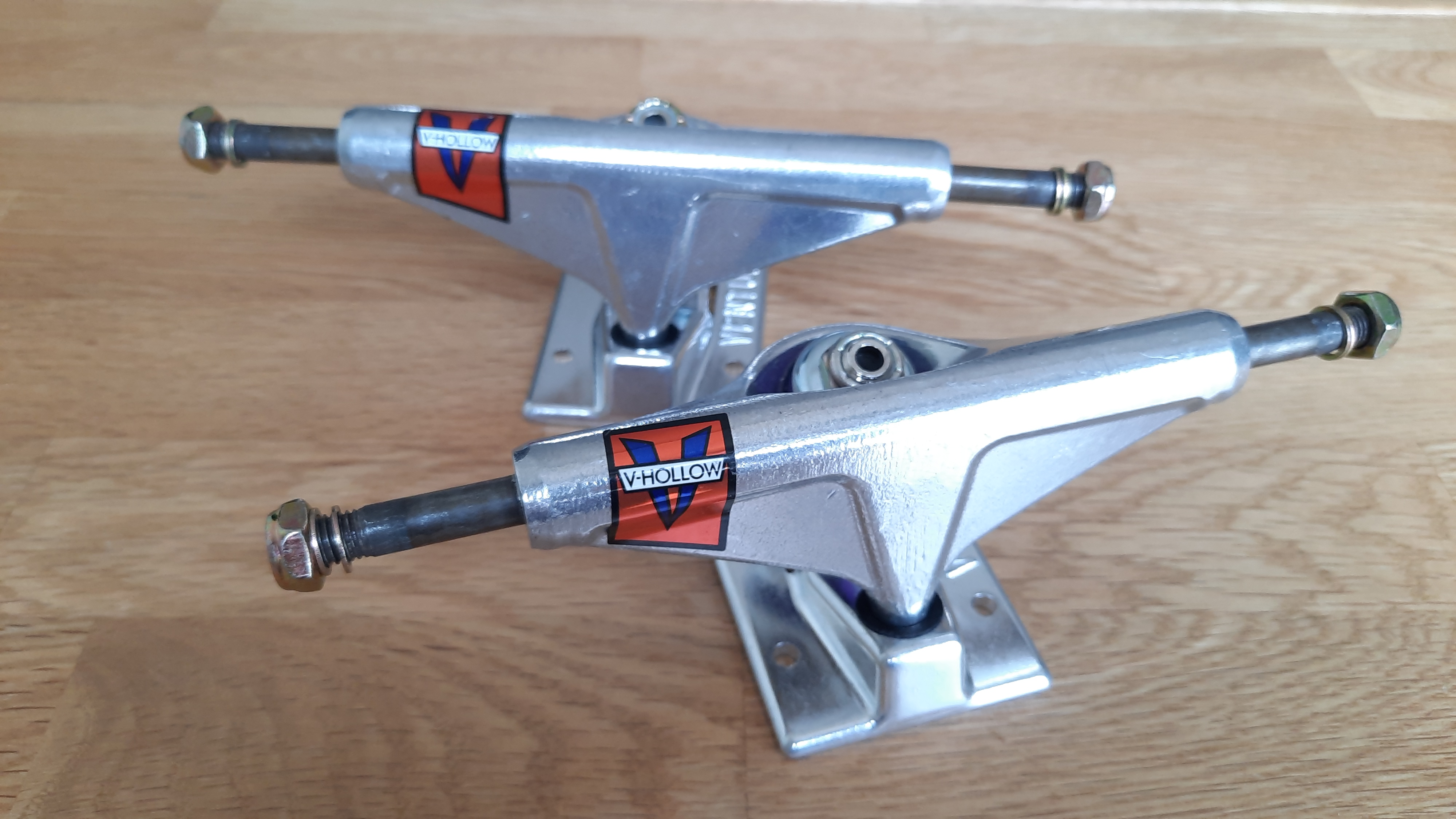  SKATEBOARD : Venture Trucks(벤처 트럭)