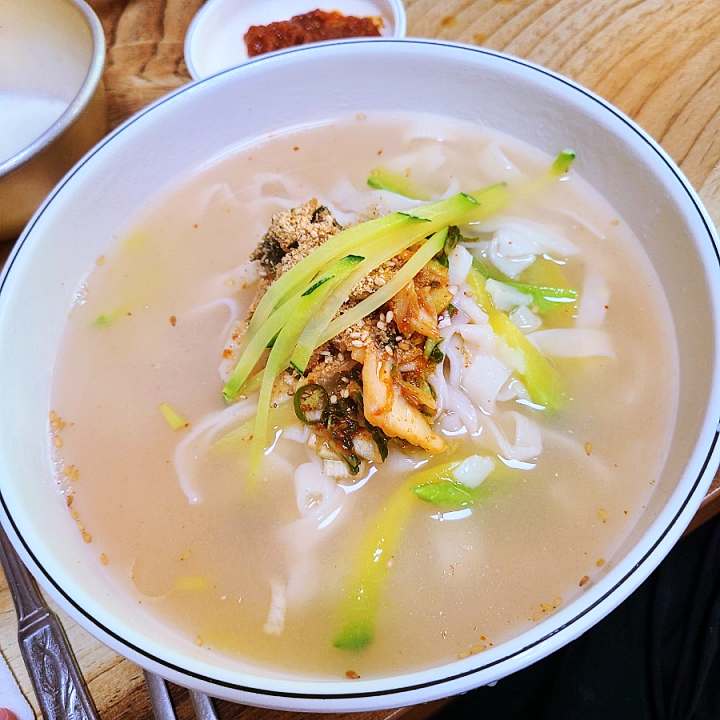 생활의달인 칼국수 수육 경북 영천 95세 칼국수면 칼 도의 50년 경력 이득이 달인 은둔식달 오늘 방송 맛집 정보