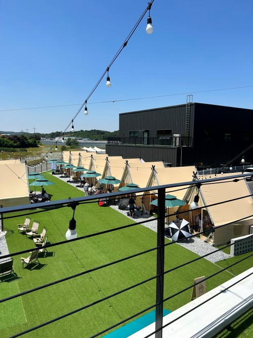  용인 137 그릴: 당일치기 캠핑과 수영 즐기기