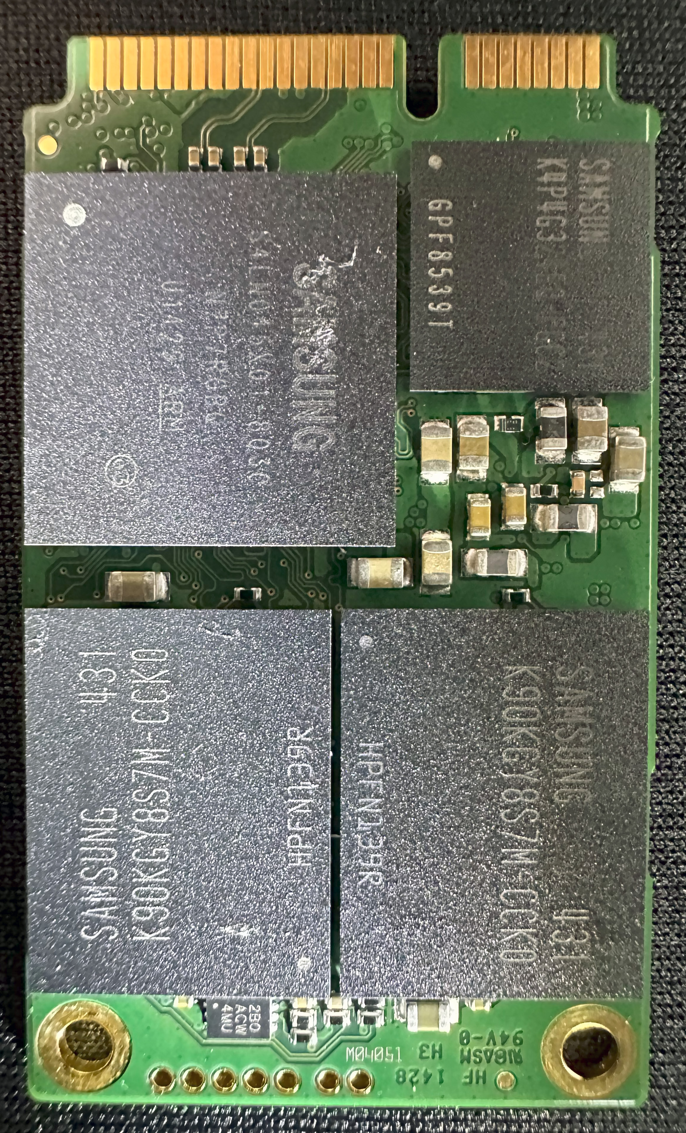 Samsung PM851 mSATA 256GB (MZ-MTE2560 &amp;#124; MZMTE256HMHP-000KN) PCB Front