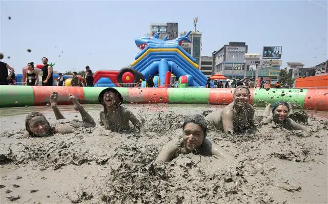 보령 머드축제 진흙놀이