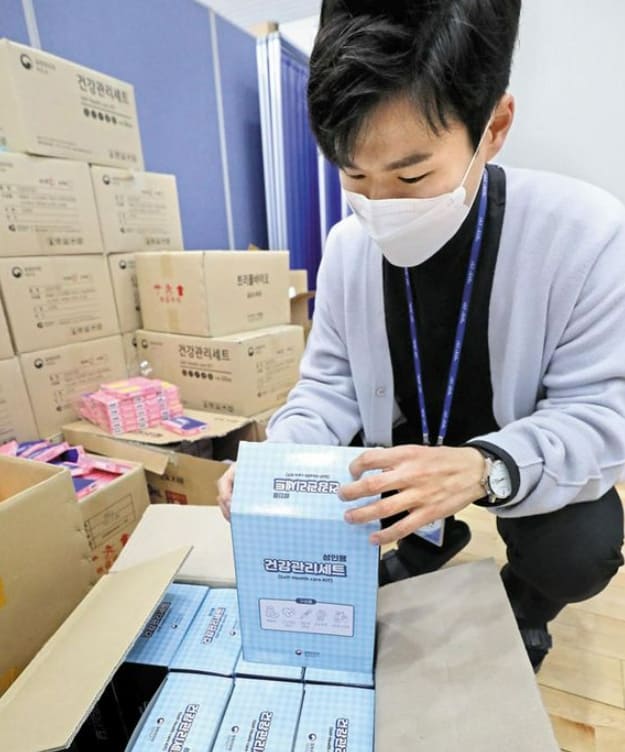  죽어도 보상 안 해주더니 이제는 집에서 죽으라고?