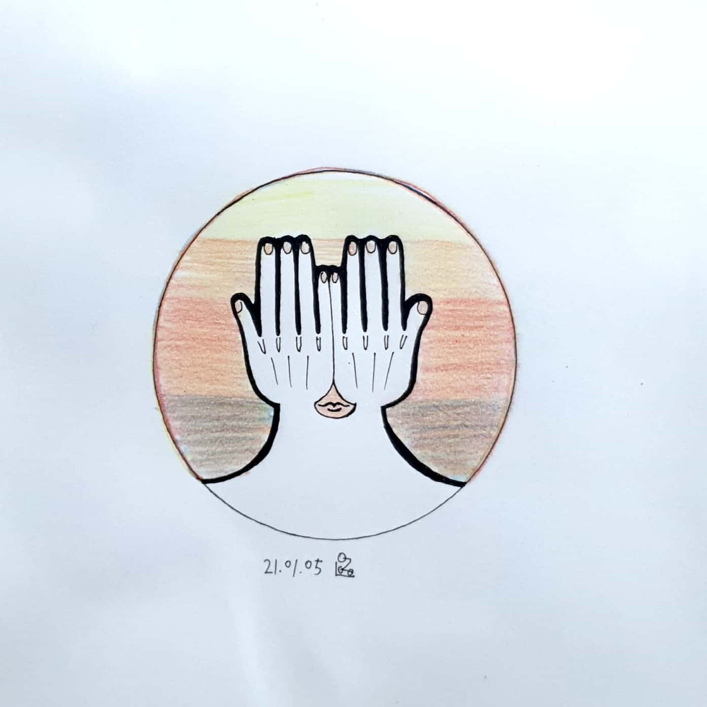  노을이 지는 바닷가 앞에서 포즈