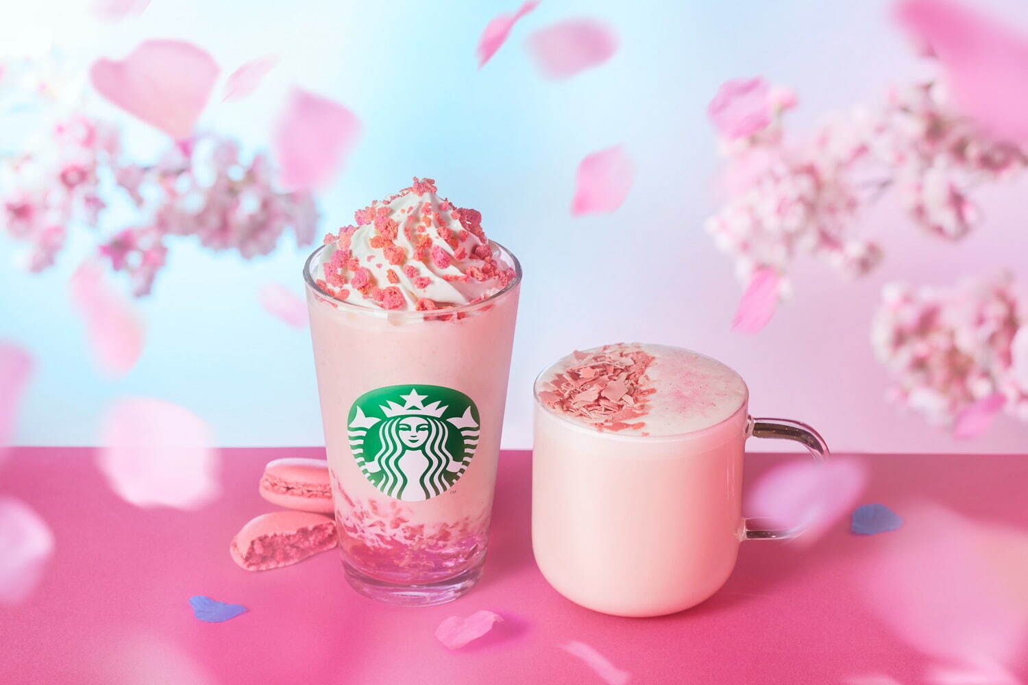 사쿠라 사쿠 사쿠 프라푸치노(さくら咲くサクフラペチーノ)와 사쿠라 소이 라떼(さくらソイラテ(hot)