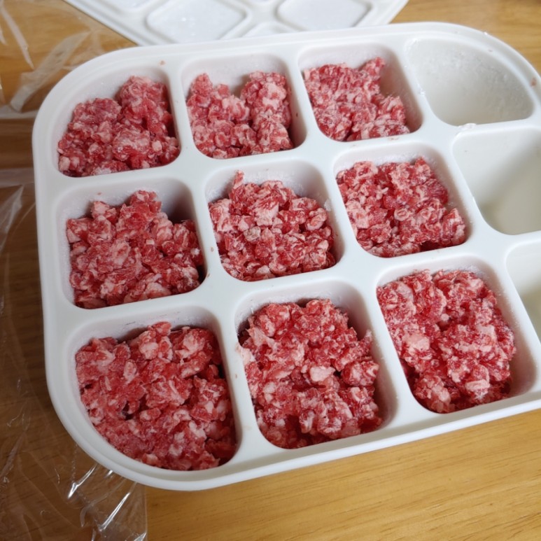 베이비브레자 얼리 베이비푸드 : 소고기떡 만들기 (삐삐119 이유식책 / 이유식 쇠고기 부분 / 등심 큐브 분할 / 블루마 베이비푸드 큐브) 23