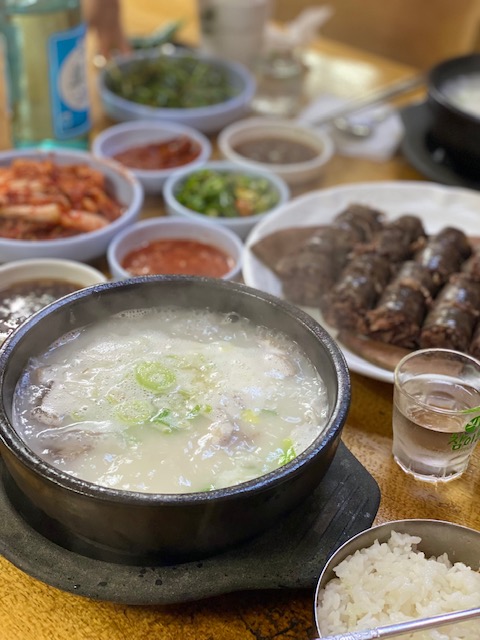  영등포시장 찐 국밥집, 아우내장터 국물 올킬