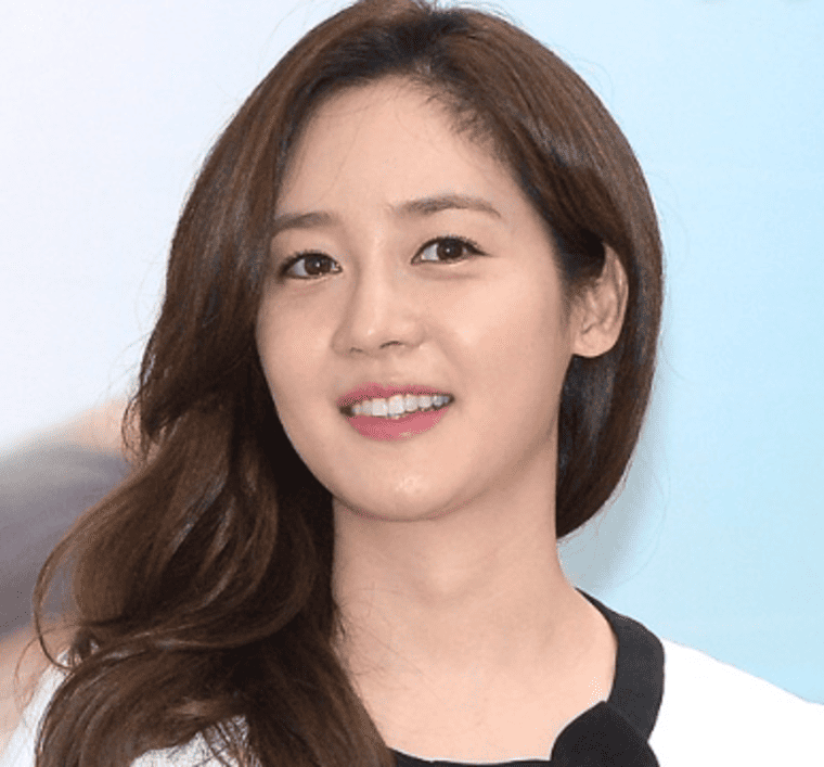 그룹-핑클-출신-가수-겸-배우-성유리