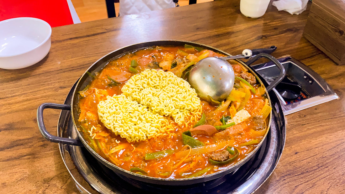 부대찌개