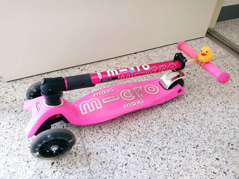 매장구매&6개월사용 리뷰(feat.교통사고ㅠㅠ) 마이크로킥보드 맥시T 폴더블 디럭스 쇼킹핑크 14