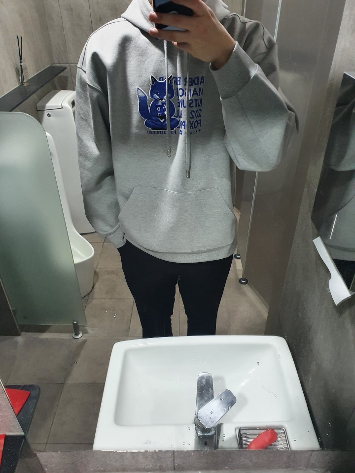  아더에러 콜라보 후드티(메종키츠네 콜라보)