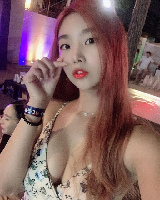  수영장 파티를 올킬하고 온 두산 치어리더 누나들 ㅗㅜㅑ