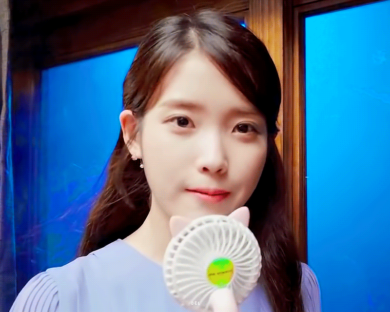  아이유티비 아직도 남아 있는 너의 향기 아이유 움짤