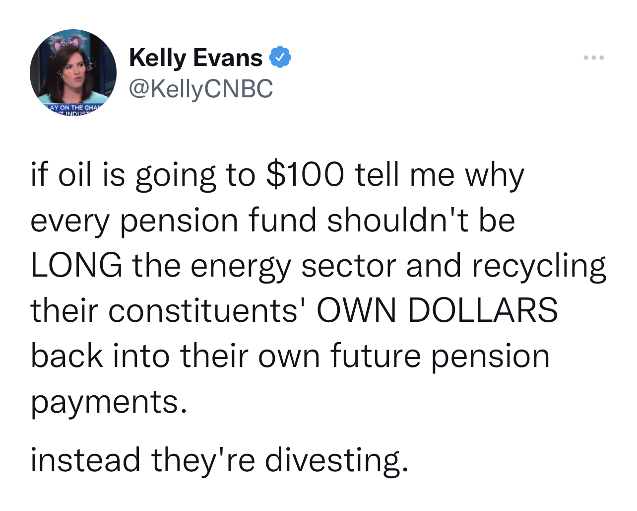 원유 가격 전망이 100달러라면 왜 연기금 등은 자금을 빼고 있는지 묻고 있는 트윗