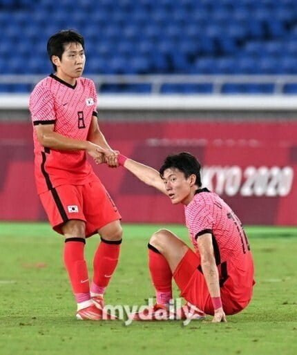  이강인 선수가 막내형인 이유