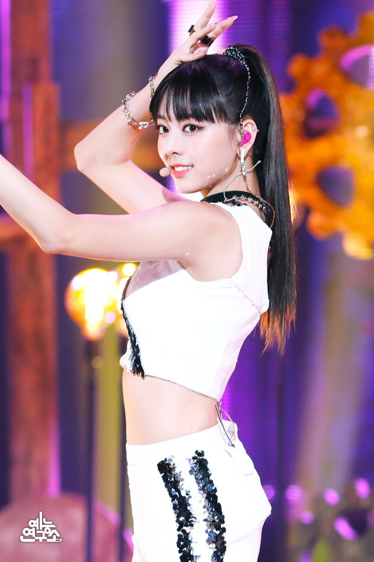  ITZY 유나 예쁜 사진 움짤 gif