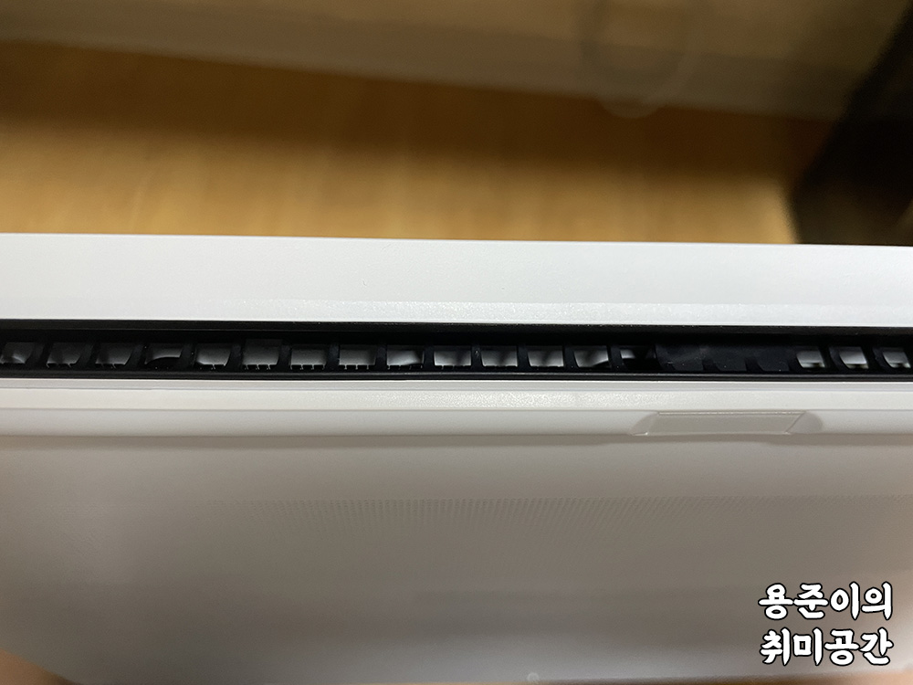 LG 그램 2023 16ZD90R-EX56K 대학생 노트북 언박싱 - LG 그램 2023 16ZD90R-EX56K 언박싱 - 본체 LG 그램 2023 16ZD90R-EX56K 대학생 노트북 언박싱 - LG 그램 2023 16ZD90R-EX56K 언박싱 - 본체