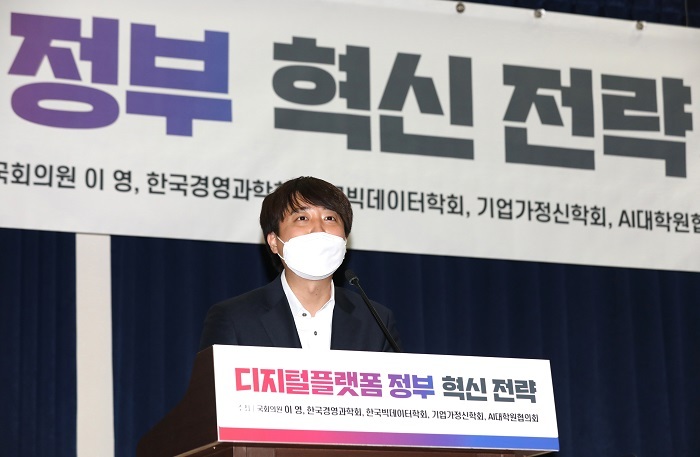  이준석 성접대 의혹...물증까지 나와 ‘전전긍긍’