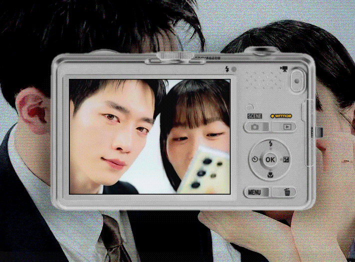 레트로 카메라 속 해성 수아