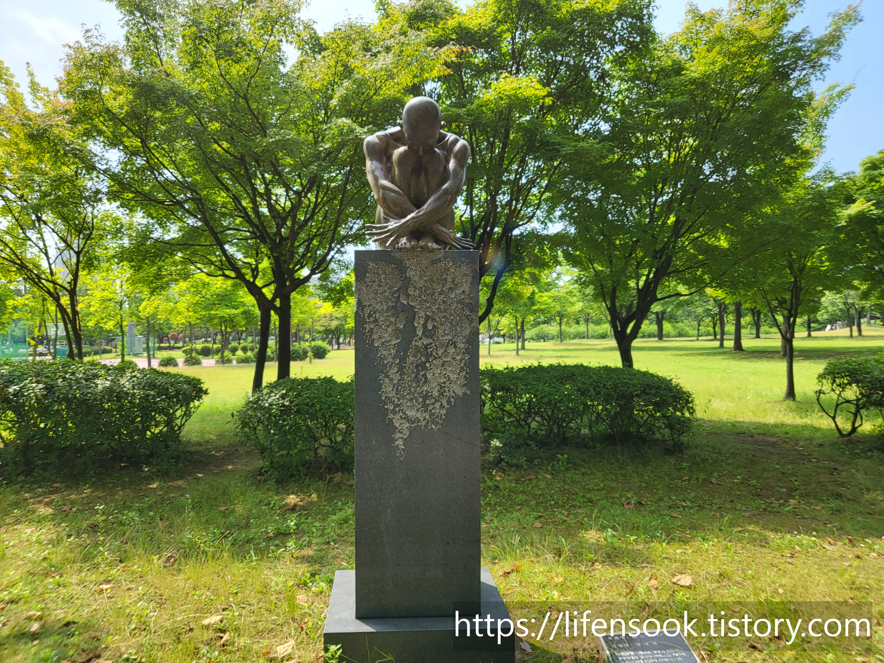 정성실 작가의 &#39;출토&#39;