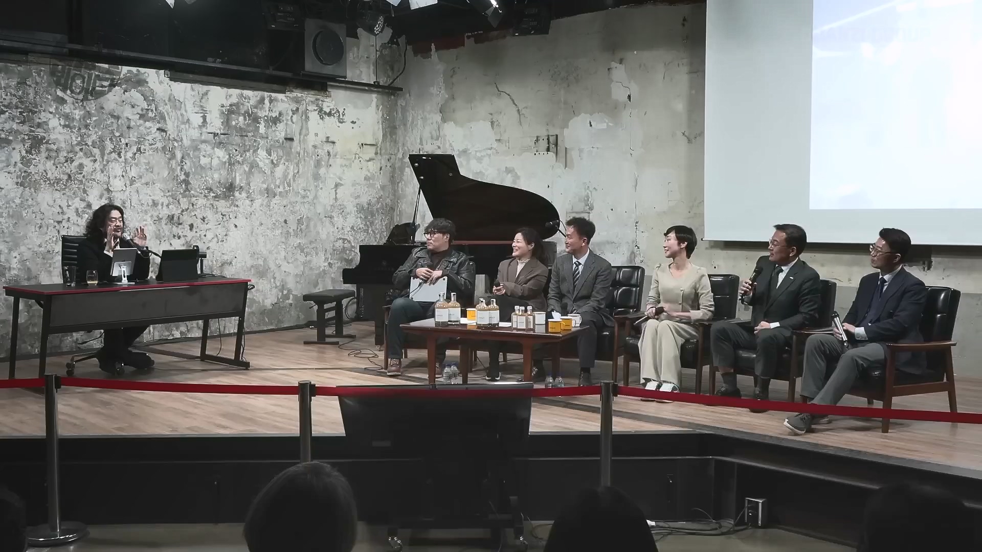 [김어준의 다스뵈이다] 337회 윤석열 체포 이렇게 하자, 박구용의 혁명 3단계, 2025 맛 좀 봐라 (1080p_30fps_H264-128kbit_AAC).mp4_20250111_164544.941.jpg